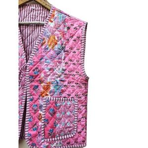 Veste sans manches pour femme, réversible, en coton imprimé floral, matelassée, à rayures, faite à la main, de haute qualité et écologique - Product Image 3