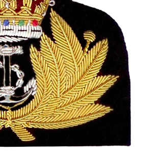 Badges de luxe faits main, brodés au fil d'or, sur mesure, écologiques et sans nickel - Product Image 5