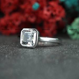 Anillo de Compromiso con Diamante Moissanite en Corte Asscher y Engaste de Bisel en Plata de Ley 925 para Regalo del Día de San Valentín de Phoenix Enterprise - Product Image 6