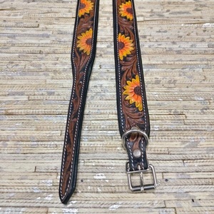 Collar de Cuero Genuino Vintage Venus Leathers para Perro con Bordado de Girasol y Hebilla Metálica Impermeable para Accesorios de Bolsos - Product Image 1