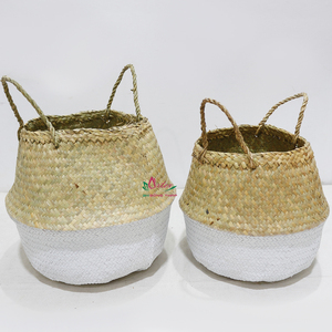 Panier rond artisanal en jonc de mer naturel, écologique, rustique, pliable, bicolore avec poignées, pour rangement et couverture de pot de plantes - Product Image 3