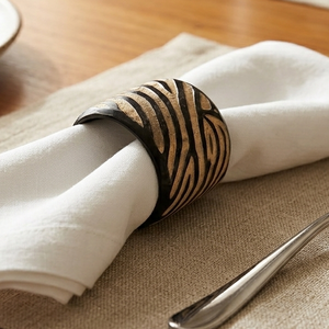 Dernier modèle d'anneau de serviette en corne avec motif tribal abstrait pour une décoration de table élégante, porte-serviettes de luxe en corne noire et naturelle - Product Image 5