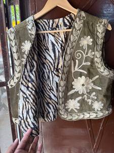 Veste Courte en Velours Légère Brodée à la Main pour Femme, Broderie Traditionnelle Faite Main, Mode Bohème en Coton – Vente en Gros - Product Image 2