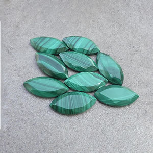 Pierre précieuse en malachite véritable, taillée en tablette, calibrée, à dos plat |   Pierre en forme de marquise pour la fabrication de bijoux, toutes tailles disponibles - Product Image 3