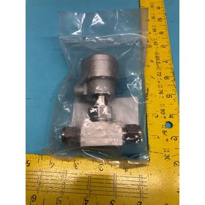 Válvula Neumática AMAT 3870-01126 con Fuelle 3/8 On/Off - Equipo y Piezas de Semiconductores de Confianza de Legado Global - Product Image 1