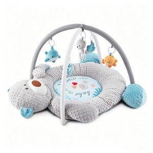 Tapis de jeu en peluche Baleine bleue avec arche d'activités pour bébés de 0 à 24 mois, jouet doux unisexe - Product Image 1