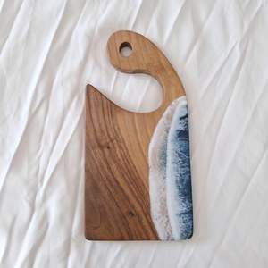 Plateau en bois fait main Seashore - Non toxique, facile à nettoyer, compatible lave-vaisselle - Product Image 6