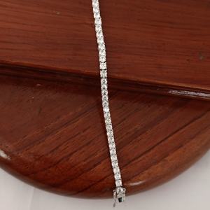Revalia Pulsera de tenis de plata de ley 925 con diamantes de talla redonda, diseño clásico de eslabones con incrustaciones de piedras, joyería elegante, regalo para mujer - Product Image 3