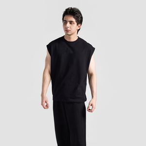 Débardeur homme sans manches de haute qualité, noir uni, col rond, tricoté, décontracté, personnalisable, pour la musculation, en vente - Product Image 3