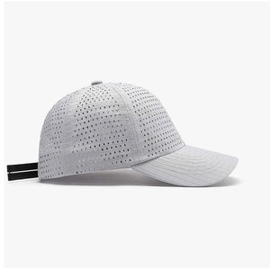 Casquette de baseball unisexe ECONEX SPORTS en maille, couleur unie, respirante, réglable, 6 panneaux, polyester/coton, broderie à la main pour l'extérieur - Product Image 3