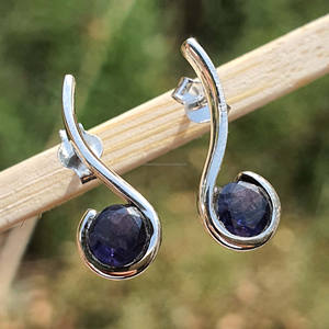 Boucles d'oreilles clous en argent sterling 925 plaqué or, élégantes, pour fiançailles et mariage, avec pierre de naissance naturelle de septembre, iolite ondulée - Product Image 4