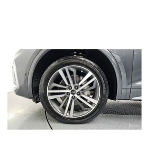 Audi Q5 45 TFSI quattro Premium 2023, 45,319 km, Emisión Euro V, Volante a la Izquierda, Asientos de Cuero, Cámara Trasera - Product Image 5