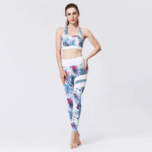 Conjunto de Yoga de Dos Piezas para Mujer, de Alta Calidad, Bra Deportivo Sin Costuras, Leggings Ajustados, Diseño OEM, Color Sólido - Product Image 3