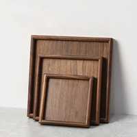 Plateau de rangement en bois rectangulaire, design de style américain, finition vernie, durable, compatible lave-vaisselle, capacité personnalisable, utilisation multi-espaces