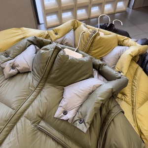 New Arrival Casual Plain Women Hooded Puffer <b>Jacket</b> With Front Zipper Winter Outdoor Lightweight Polyester Padded Puffer <b>Jacket</b> - Product Image 4