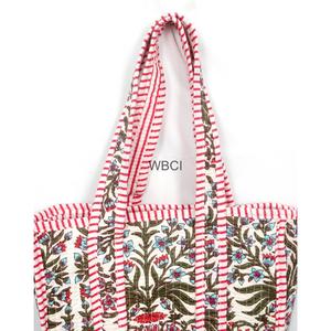 Bolso Tote Pequeño de Algodón Suave Acolchado con Estampado Floral Hecho a Mano en Rajasthan para Mujer, Estilo Bohemio, para Compras - Product Image 3