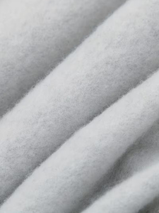 Pantalon de jogging décontracté gris pour homme avec bande latérale blanche, taille élastique et cordon de serrage, en tissu tissé respirant et écologique - Product Image 5