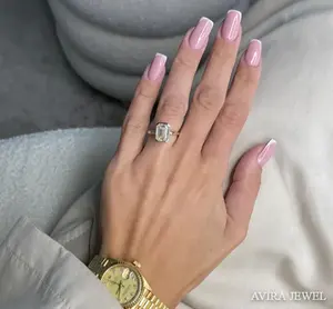 Elegante Anillo Solitario de Moissanita con Corte Esmeralda de 1 Quilate, Oro de 10k, 14k, 18k, Sin Níquel, Sin Plomo, Regalo de Compromiso o Aniversario, Venta al Por Mayor - Product Image 1