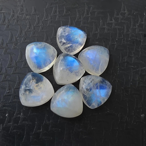 Piedra Lunar Arcoíris Natural, Cabujón Trillón, Parte Posterior Plana, Calibrada, con Destello Azul, Todas las Tallas Disponibles - Product Image 3