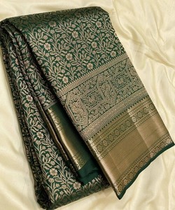 Sari de seda verde claro listo para enviar, vestido tradicional indio estilo Banarasi, sari drapeado con borde estampado para ceremonias. - Product Image 4