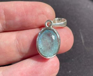 Pendentif en Aigue-marine Brillante, Argent Sterling 925, Cristal Naturel Facetté, Pierre de Naissance, Bijou Cadeau - Product Image 5