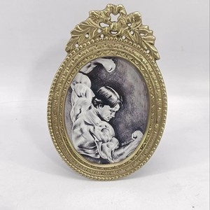 Square Shape Metal Brass antique Finished Photo <b>Frame</b> <b>Wall</b> Decorative New <b>Design</b> Photo <b>Frame</b> for Home Bed Room Decor - Product Image 5