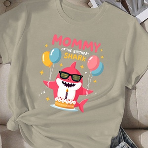 MOMMY OF THE BIRTHDAY SHARK t-shirt comfit pour femme - Product Image 2