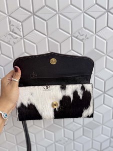 Cartera de mano de cuero tallado a mano de alta calidad 2026, elegante, de piel con pelo, multiusos, estilo western, para mujer, para uso diario. - Product Image 2