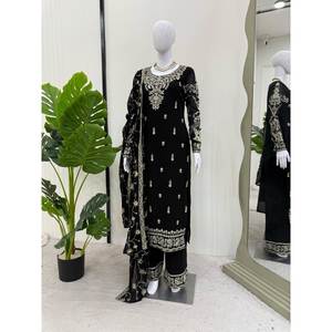 Ensemble de costumes de travail à fil et à séquence pour femmes pour les fêtes - Product Image 2