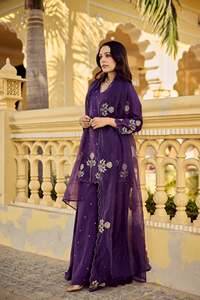 Traje Tradicional Indio para Mujer, Salwar Kameez de Seda Chanderi Morada con Bordado Floral, Conjunto Kurta - Product Image 4