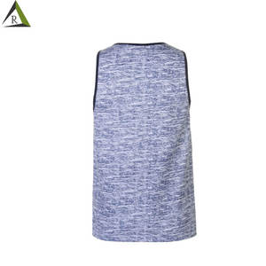 Camiseta sin mangas transpirable, holgada, de talla grande, para gimnasio, en material elástico, tipo tank top de spandex. - Product Image 3