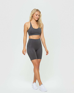 Shorts de compression en graphite pour femmes avec poches, taille haute, anti-transpiration, vente en gros - Product Image 5