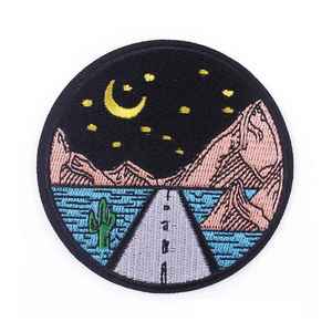 Patch 3D personnalisé avec logo, forme sur mesure, pour vêtements, écusson scolaire ou sportif, tissé, brodé, thermocollant – Vente en gros directe usine - Product Image 2