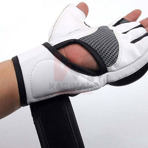 Guantes de MMA de Cuero PU con Dedos Descubiertos, Guantes de Protección de Alto Impacto para Entrenamiento de Artes Marciales Mixtas - Product Image 4