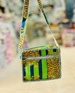 Quilted Floral Cotton Crossbody Bag Quilted <b>Shoulder</b> Purse Zipper Crossbody Handbag for Travel Daily Use - Product Image 3