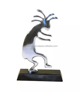Sculpture de lapin antique en fonte d'aluminium, animal décoratif, présentoir de table et de vitrine, figurine en métal par Decor impex - Product Image 3
