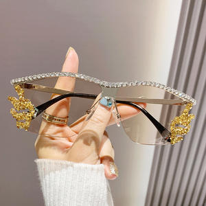 Nuevas Gafas de Sol Metálicas con Incrustaciones de Diamantes Brillantes, Gafas de Mujer de Cristal de Lujo Europeas y Americanas - Product Image 5