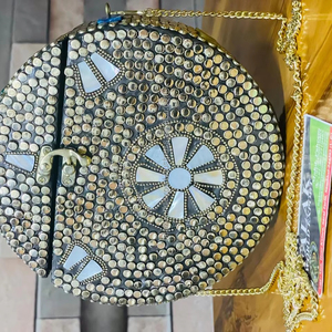 Sac à bandoulière en mosaïque en métal de soirée de créateur fait à la main de qualité assurée | Pochette en mosaïque en métal pour femmes par FWE - Product Image 1