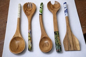 Nouvel ensemble de 5 cuillères en bois écologiques avec manche imprimé, taille 10 pouces, compatibles lave-vaisselle, ustensiles pour salade, cuisine et maison - Product Image 2