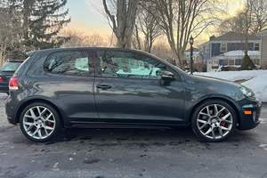 Volkswagen GTI <span class=keywords><strong>2013</strong></span> d'occasion en bon état, sans réserve, 1 propriétaire, boîte manuelle 6 vitesses, intérieur Clark Plaid, non modifié - Product Image 4