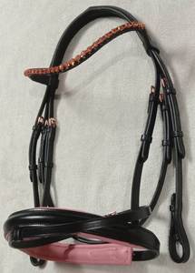 Harnais en cuir pour cheval avec rembourrage rose et strass or rose, qualité supérieure, fabricant et fournisseur d'équipements équestres. - Product Image 3