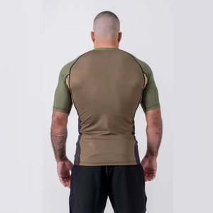 T-shirt de compression pour homme, haute qualité, faible MOQ, logo personnalisé, meilleur prix, fournisseurs de t-shirts de compression pour la course à pied, manches courtes - Product Image 3