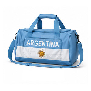 Kit de supporter de football élégant et promotionnel, idéal pour les supporters de football, avec un confort optimal et des accessoires aux couleurs vives inspirés de l'équipe. - Product Image 5
