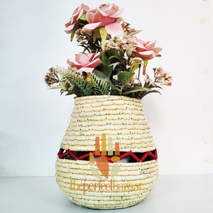 Pot de fleurs biodégradable en herbe de Munj avec un design rustique vintage pour la maison et le jardin - Product Image 1