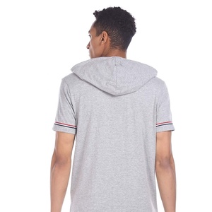 เสื้อยืดผู้ชายทรงสลิมฟิตผ้าฝ้ายโพลีเอสเตอร์พร้อมฮู้ดดีไซน์สำหรับยิมฟิตเนส - Product Image 5