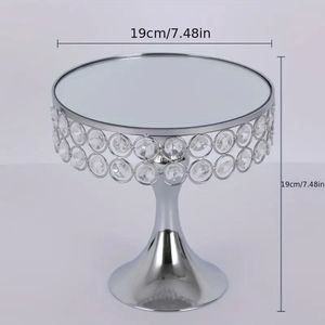 Elegante Soporte Metálico Moderno para Tartas, para Exhibición en Mesa de Postres de Bodas, con Base Decorativa y Presentación Estilizada - Product Image 2