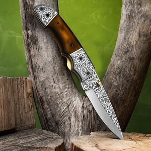 Navaja Plegable Utilitaria con Hoja de Acero de 20.8cm, Punta de Gota, Perilla de Pulgar, Mango de Madera, Diseño Artístico, 0.5mm, 6.7in de Longitud Total - Product Image 2