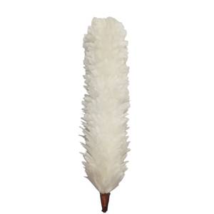 Plume de poulet noire, jaune et rouge avec motif brut, conçue pour la décoration de mariage - Product Image 2