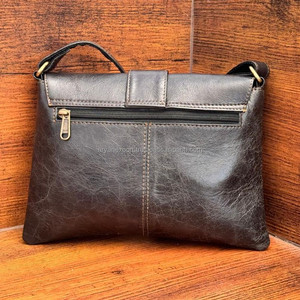 OEM กระเป๋าสะพายข้างหนังแท้สำหรับผู้หญิง, กระเป๋าสะพายหนังวัวแท้สั่งทำได้กระเป๋าถือแฟชั่นผู้หญิงสีดำ - Product Image 5