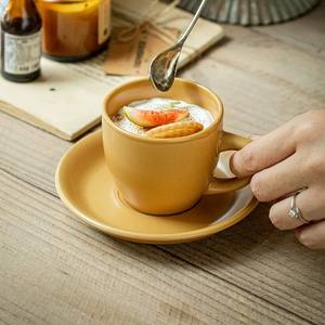 Ensemble de 4 <span class=keywords><strong>tasses</strong></span> et soucoupes <span class=keywords><strong>à</strong></span> <span class=keywords><strong>café</strong></span> en grès coquille d'oeuf moderne pour propriétaire de <span class=keywords><strong>café</strong></span> expresso personnalisé - Product Image 2